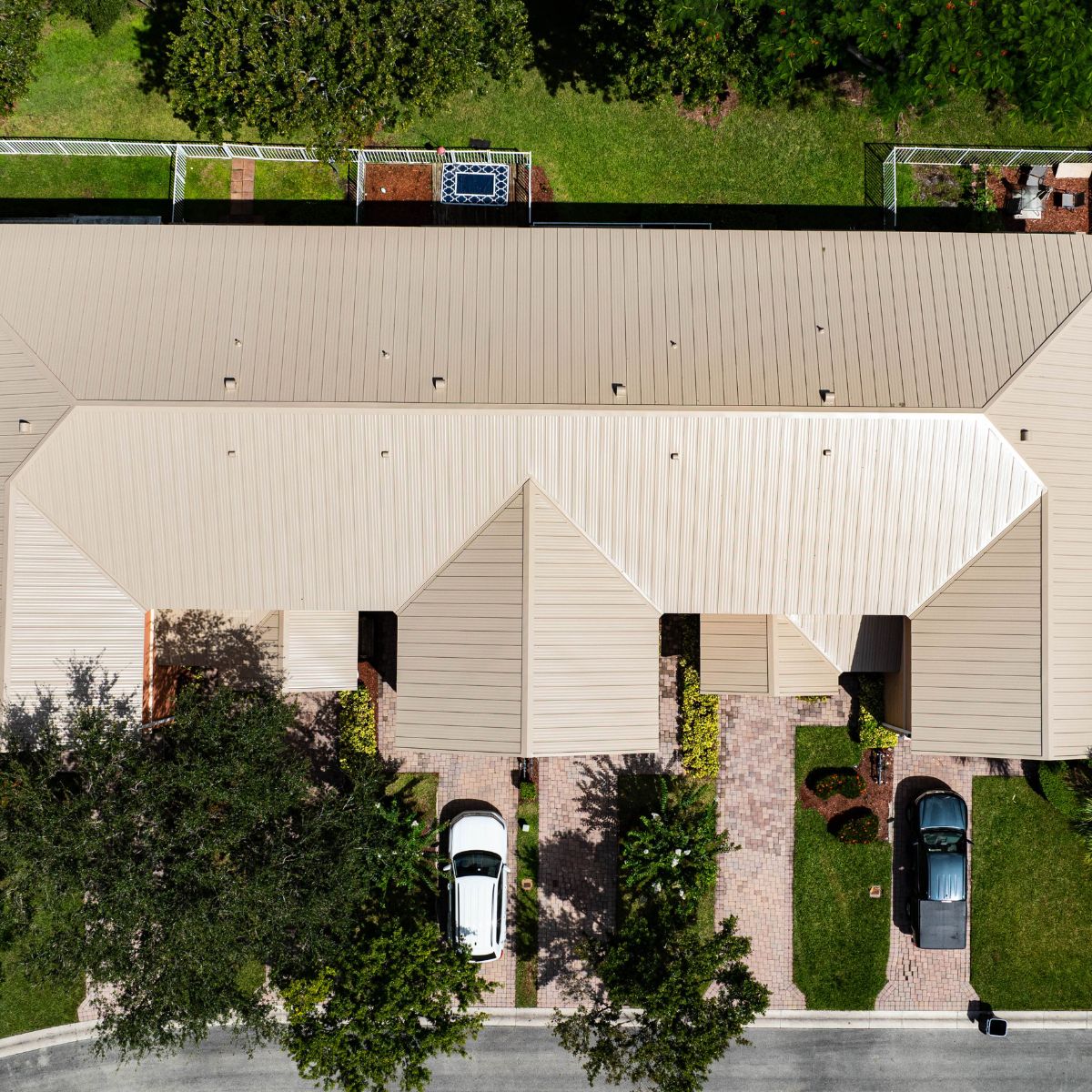 DM Class 1000 1” Nailstrip 24Ga Sierra Tan